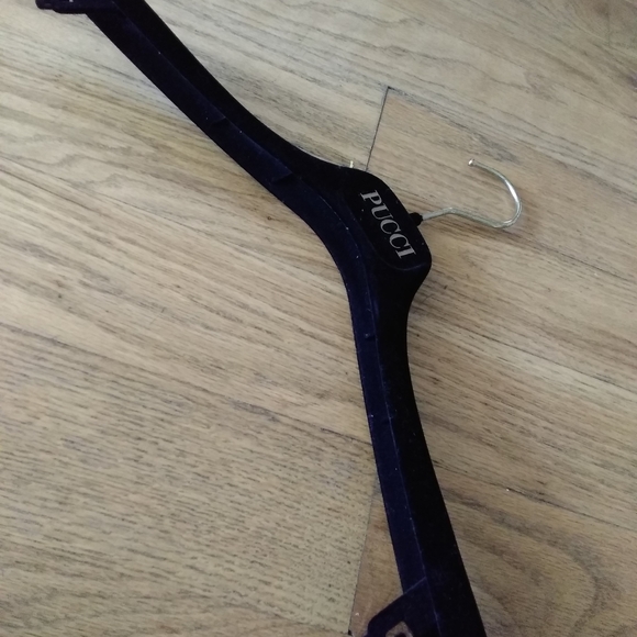 Pucci clothing hanger - Picture 4 of 4